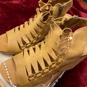 Women’s Size 10 Wedges